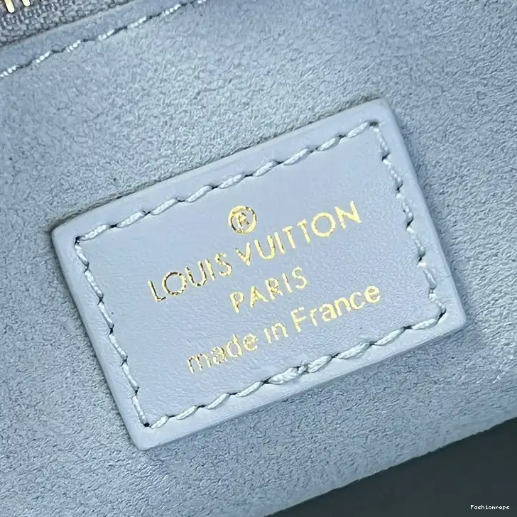 Fashionrepsfam ru LV Bag 2204YA0034 0717